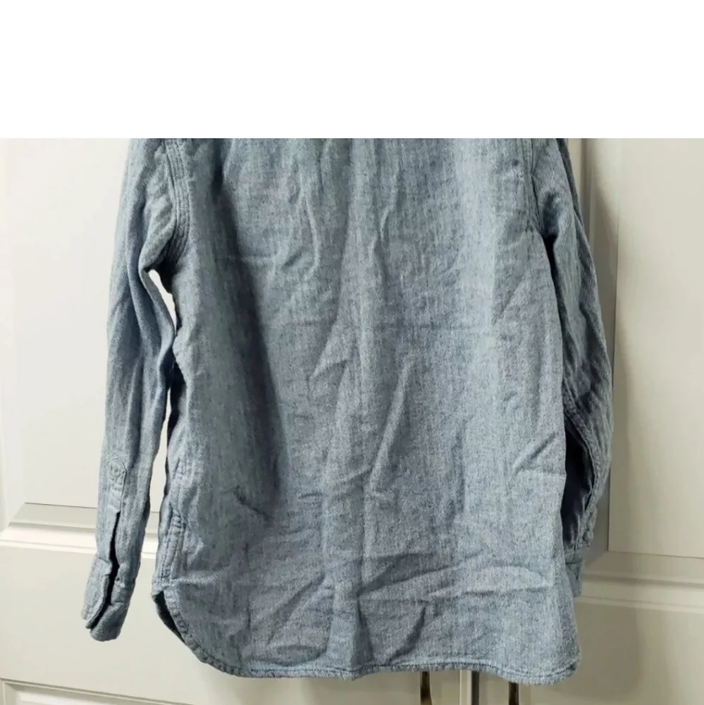 Gap Boys Button Up Shirt Size: Medium Long Sleeve